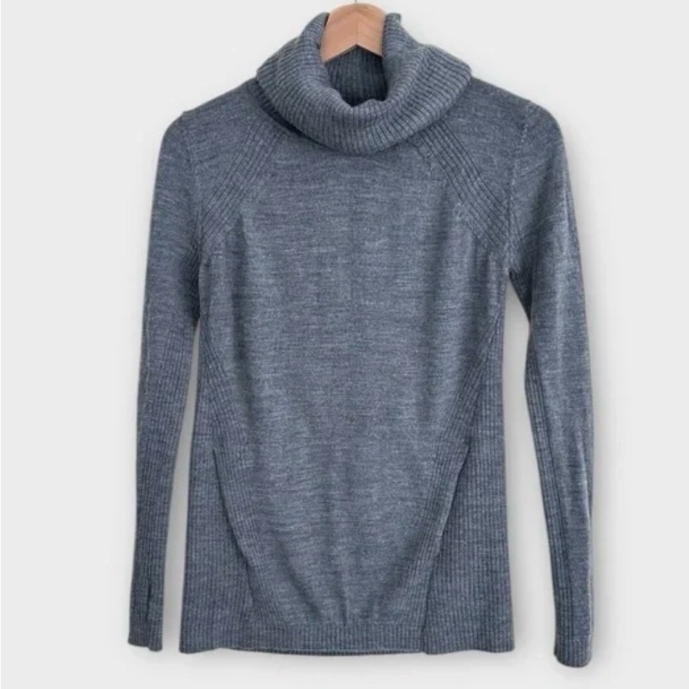 Lululemon 100% Merino Wool Turtleneck Sweater in Gray